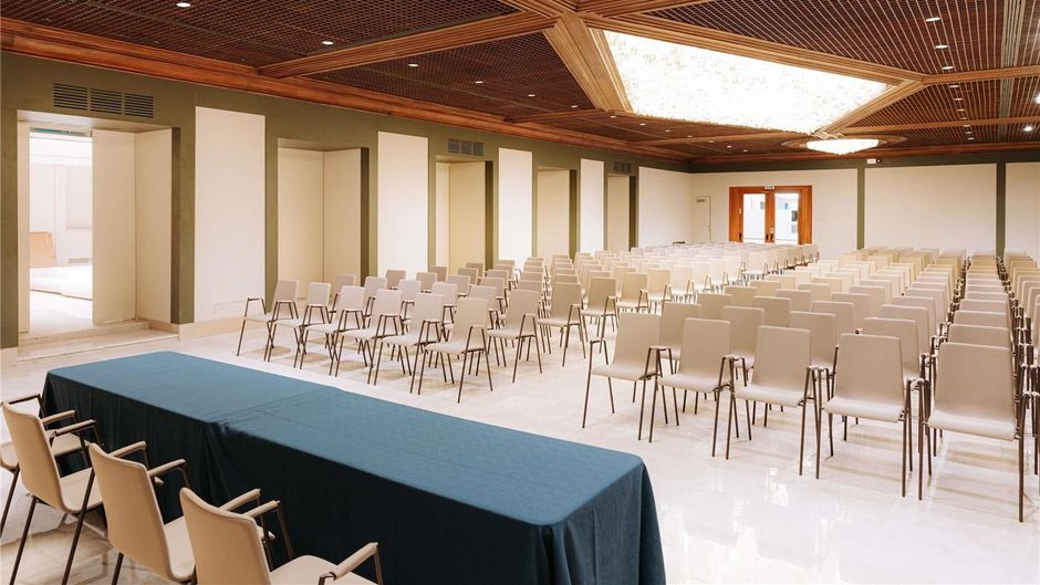 Movenpick Hotel Bari Meeting