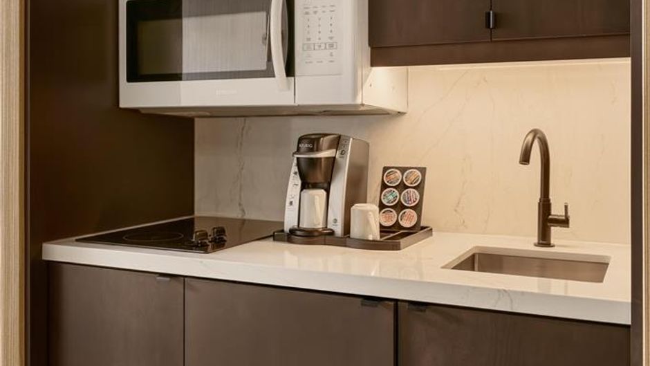 DoubleTree by Hilton North Vancouver Other