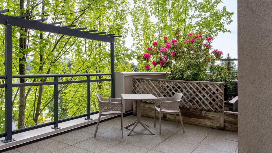 DoubleTree by Hilton North Vancouver Room
