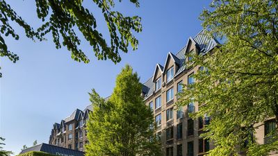 DoubleTree by Hilton North Vancouver