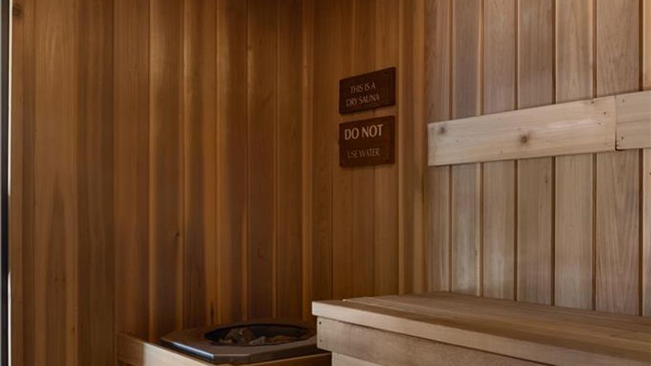 DoubleTree by Hilton North Vancouver Recreation