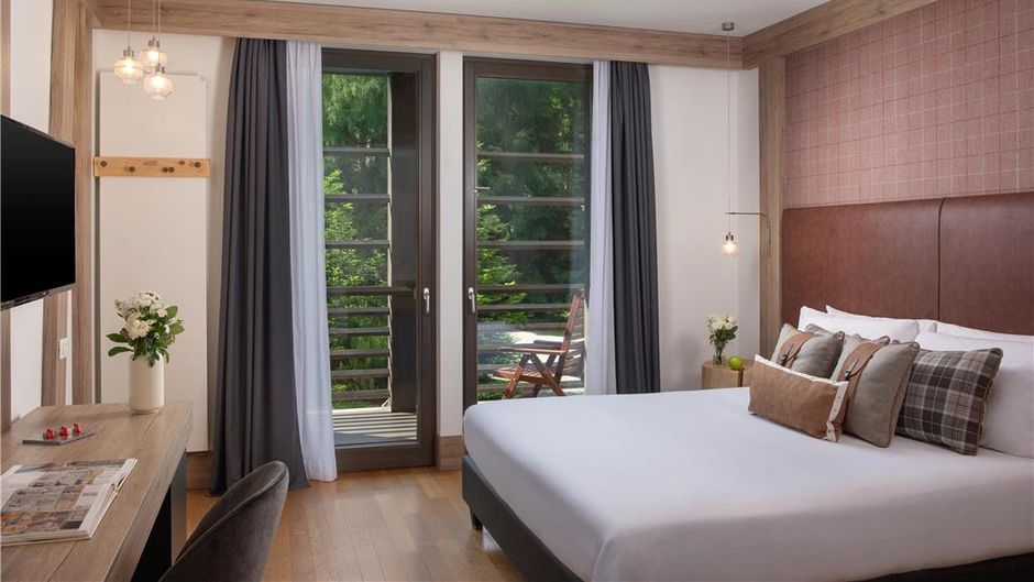 NH Collection Alagna Mirtillo Rosso Room