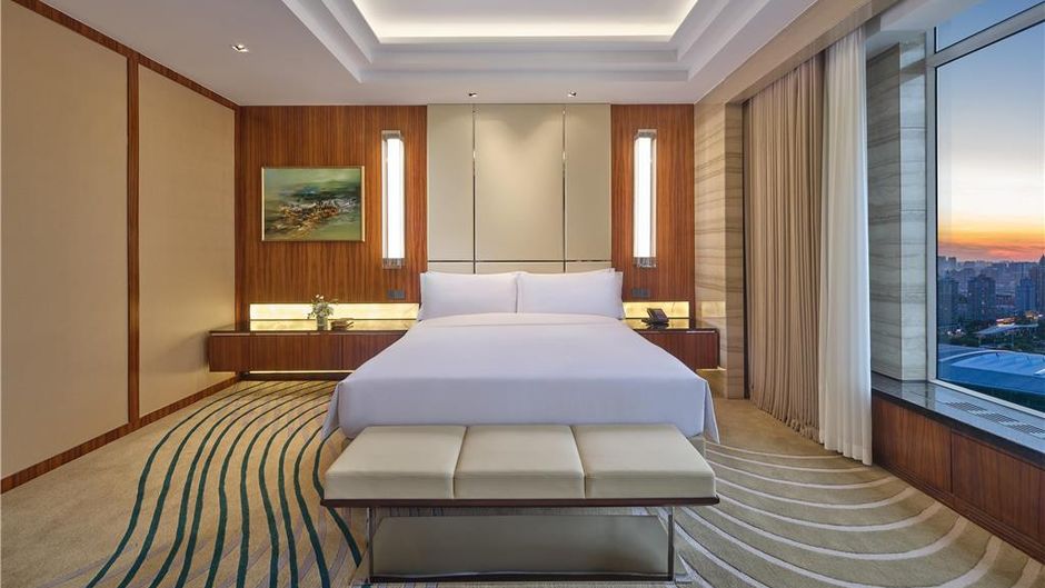 Hilton Harbin Room