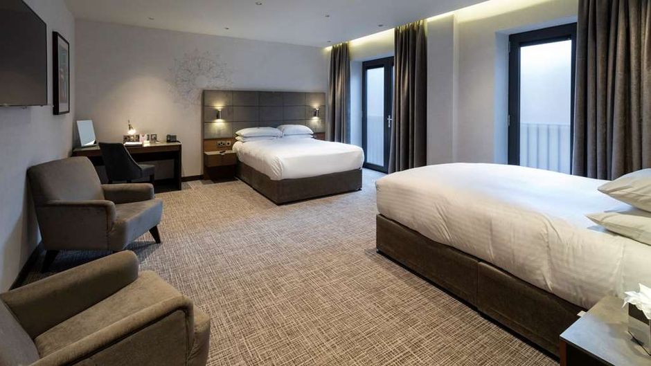 DoubleTree by Hilton Belfast City Ten Sq Room