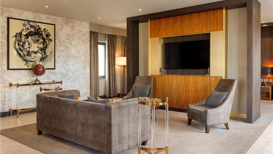 DoubleTree by Hilton Belfast City Ten Sq Room