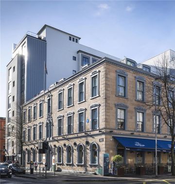 DoubleTree by Hilton Belfast City Ten Sq