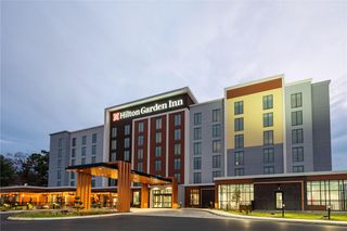 Hilton Garden Inn KC Riverside