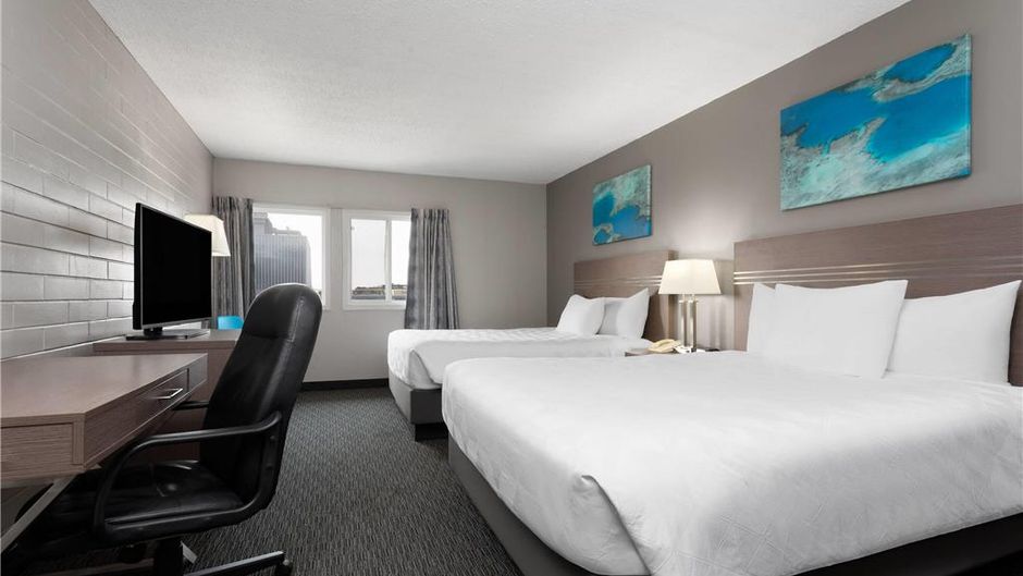 Travelodge by Wyndham Grande Prairie Room