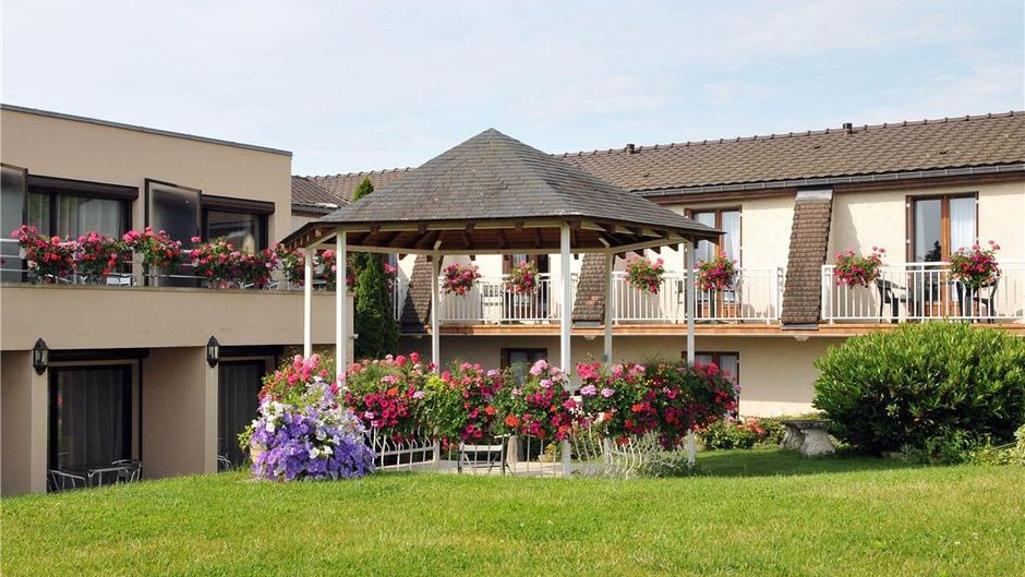 Hostellerie du Mont-Aime Other