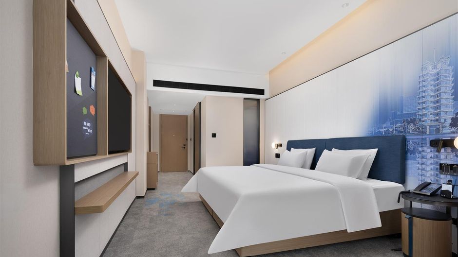 Hampton Inn Zhengzhou Airport Room