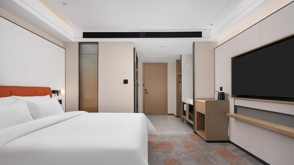 Hampton Inn Zhengzhou Airport Room