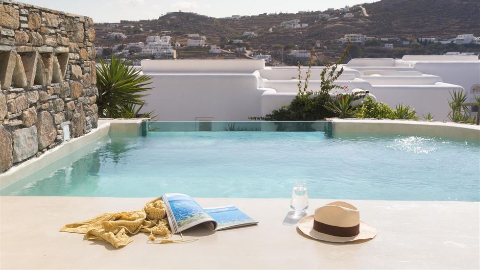 Kivotos ClubHotel Room