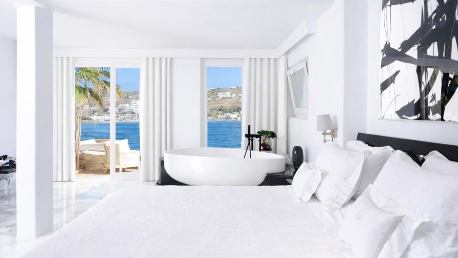 Kivotos ClubHotel Suite