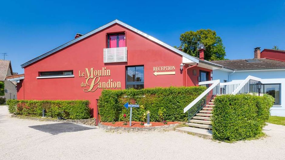 Hotel Le Moulin du Landion Exterior
