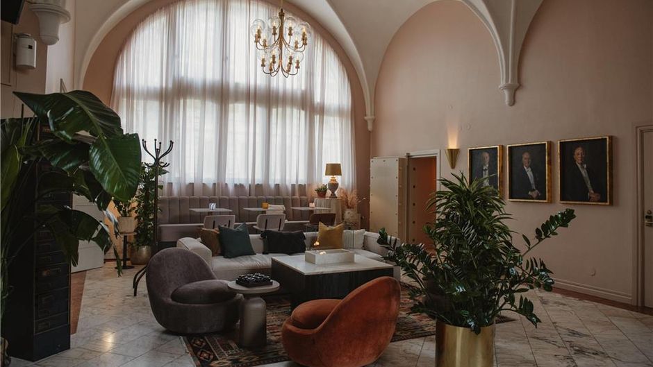 Home Hotel Christian IV Lobby