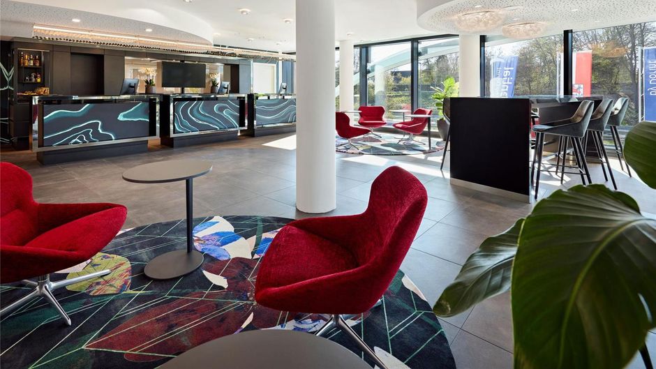 Dorint Dusseldorf Deiker Hofe Lobby