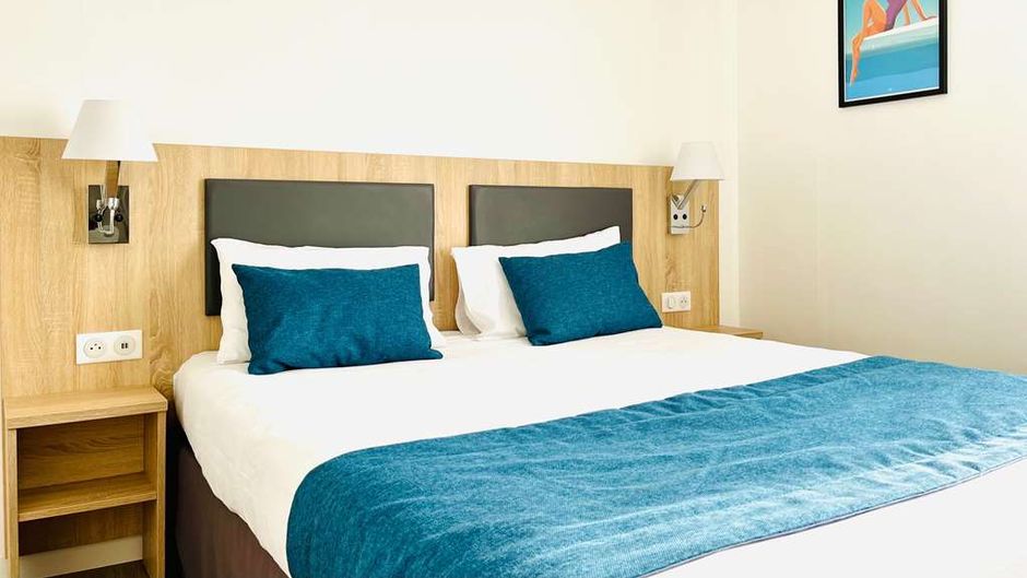 Hotel D'Orbigny Room