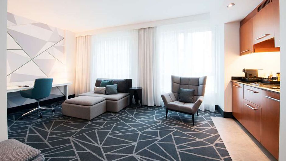Warwick Le Crystal Montreal Other