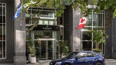 Warwick Le Crystal Montreal