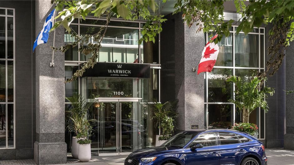 Warwick Le Crystal Montreal Exterior