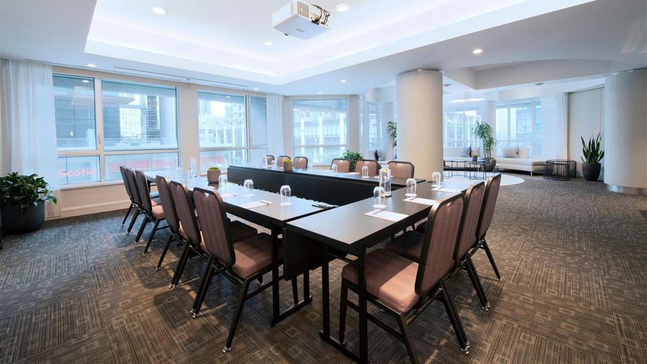 Warwick Le Crystal Montreal Meeting