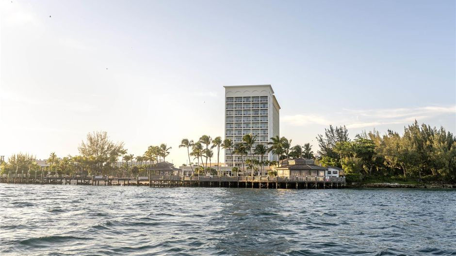 Warwick Paradise Island Bahamas Exterior