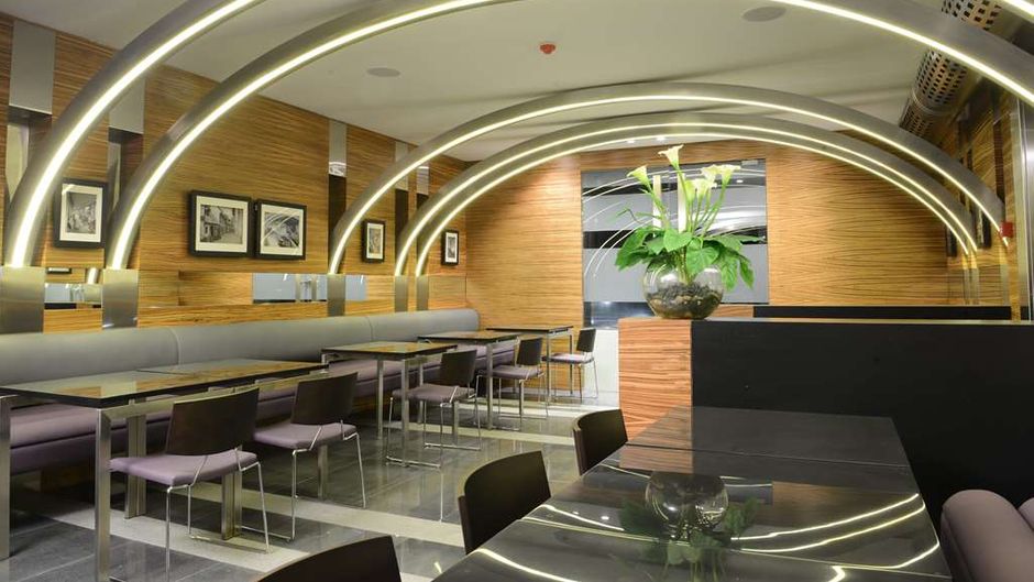 Warwick Stone 55 Hotel Restaurant