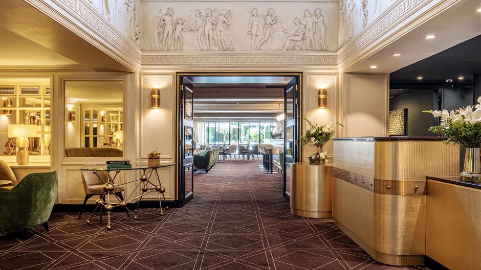 Hotel Barsey by Warwick Lobby