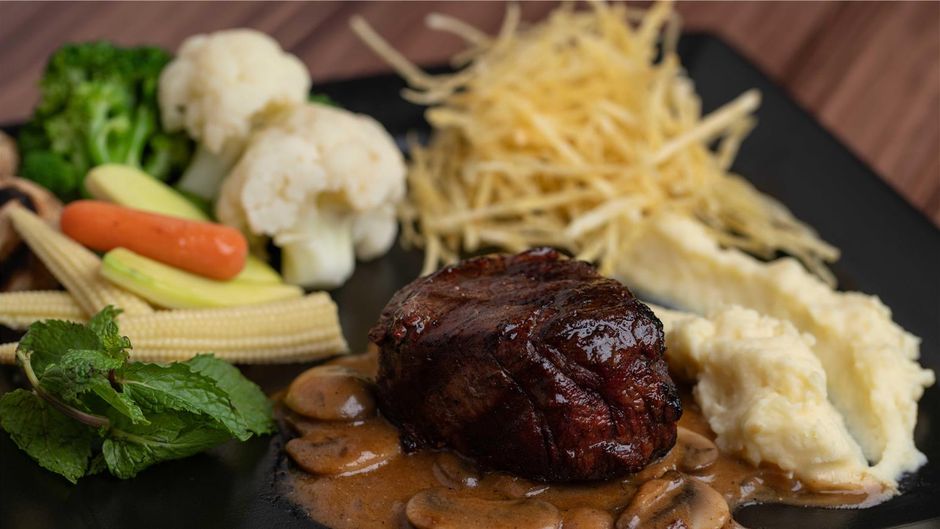 SAS Hotel Al Jubail Restaurant