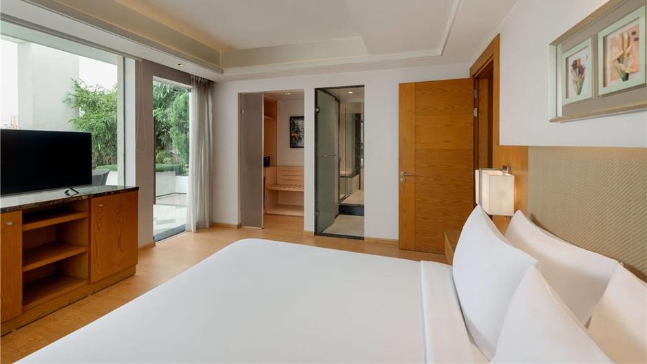 Ramada Ghaziabad Vasundhara Suite