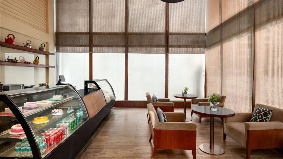Ramada Ghaziabad Vasundhara Restaurant
