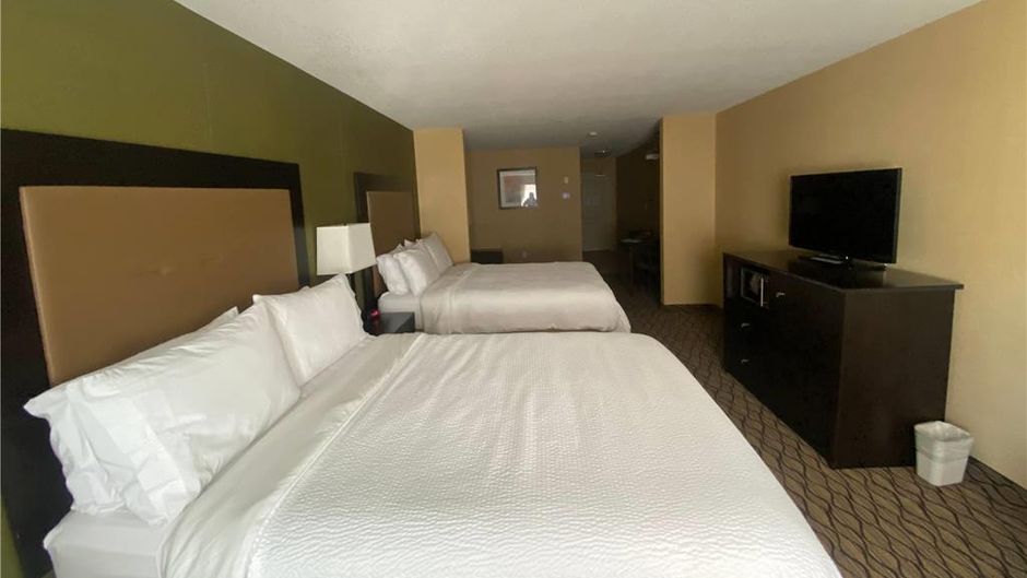 Wingate by Wyndham Fort Saskatchewan Room