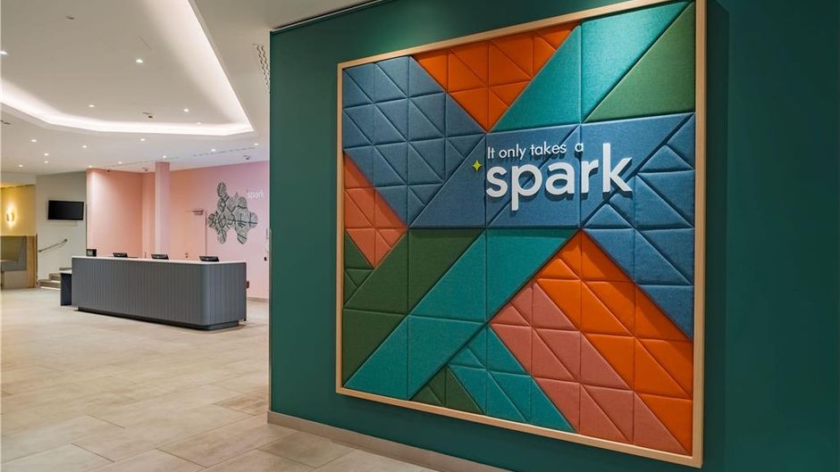 Spark by Hilton Wuppertal City Centre Lobby