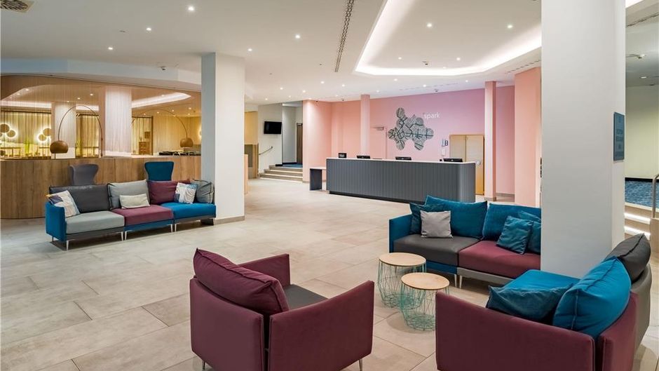 Spark by Hilton Wuppertal City Centre Lobby