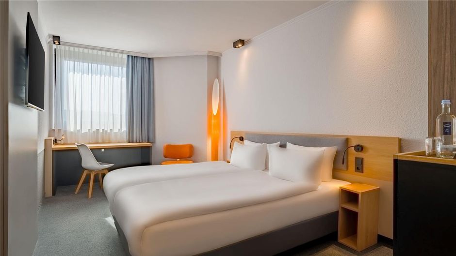 Spark by Hilton Wuppertal City Centre Room