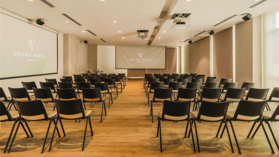 V Grand Hotel Meeting