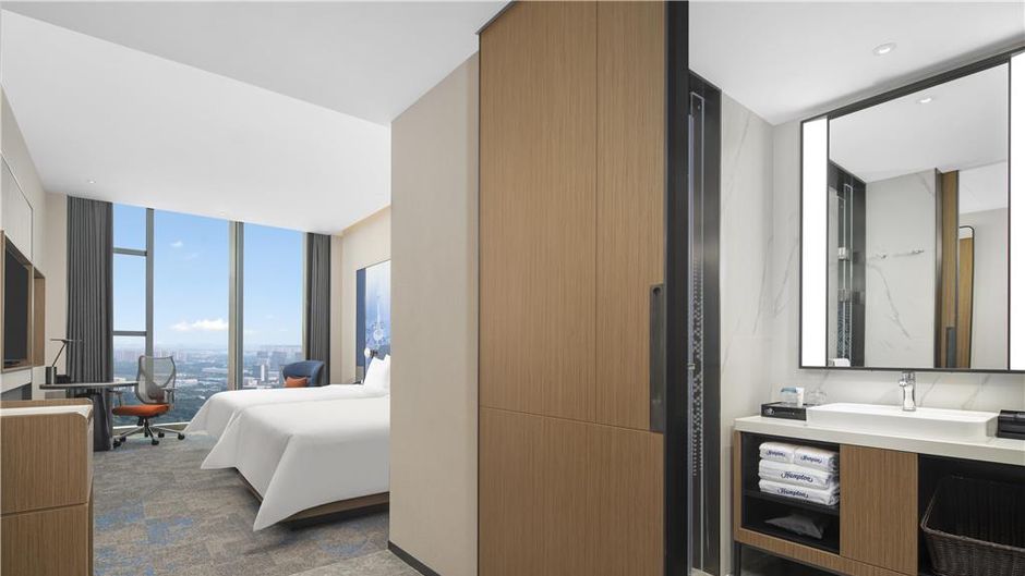 Hampton Zhengzhou East Railway Station Room