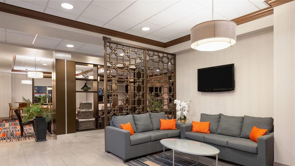 Waterloo Suites Hotel Lobby