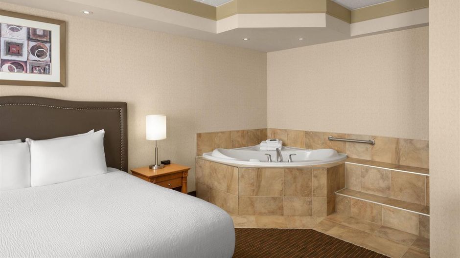 Waterloo Suites Hotel Suite