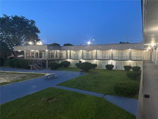 Americas Best Value Inn Rockford