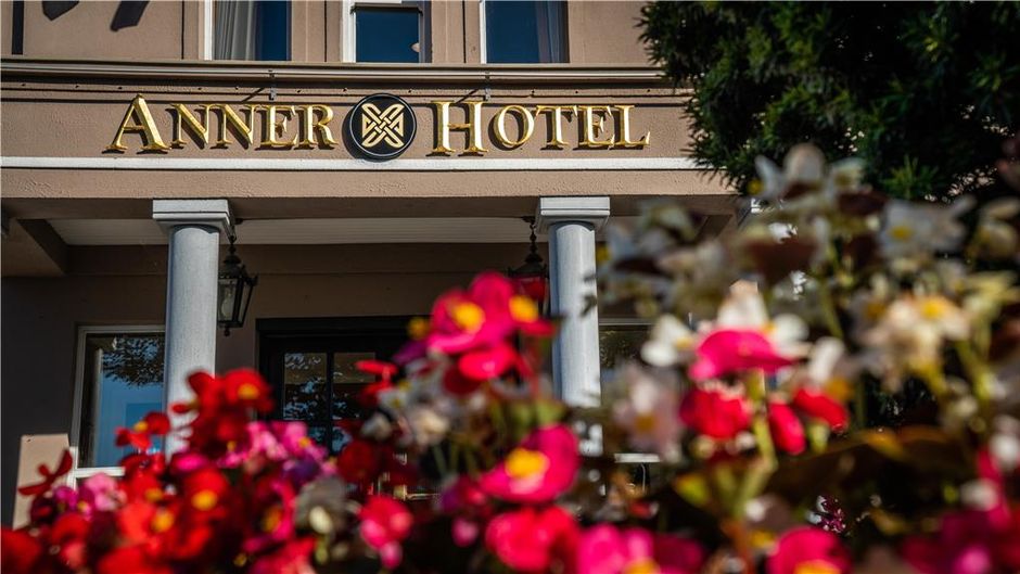 The Anner Hotel Exterior