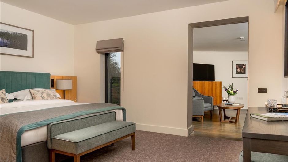 Farnham Estate Hotel Suite