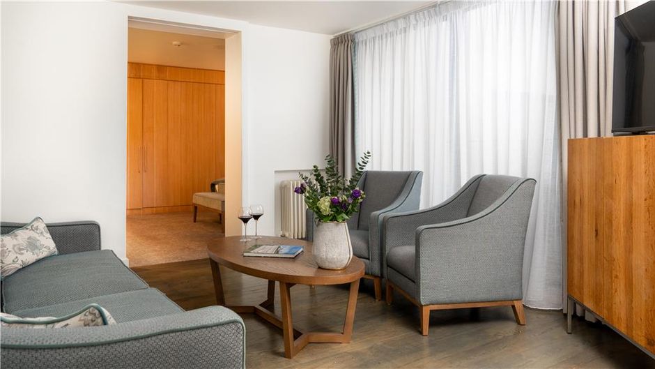 Farnham Estate Hotel Suite