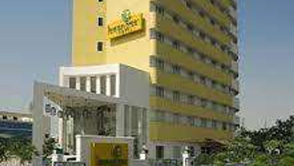 Lemon Tree Hotel Chinchwad Exterior
