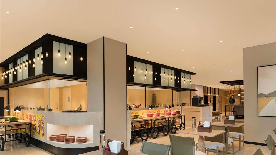 ibis Mumbai BKC Restaurant