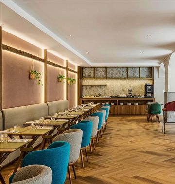 Hotel Giacomo Morra Alba