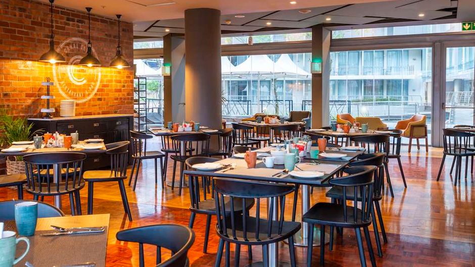 Harbour Bridge Suites 001 Restaurant