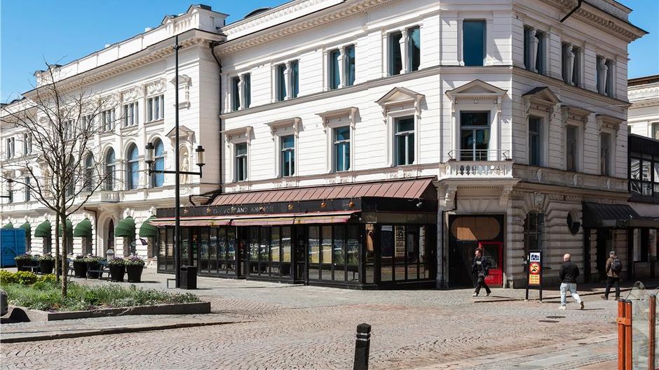 First Hotel Statt Exterior