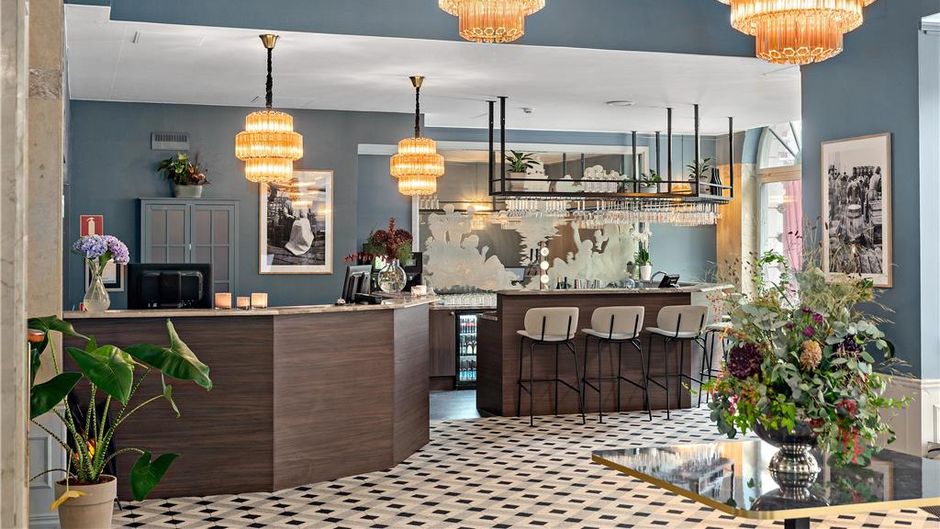 First Hotel Statt Lobby