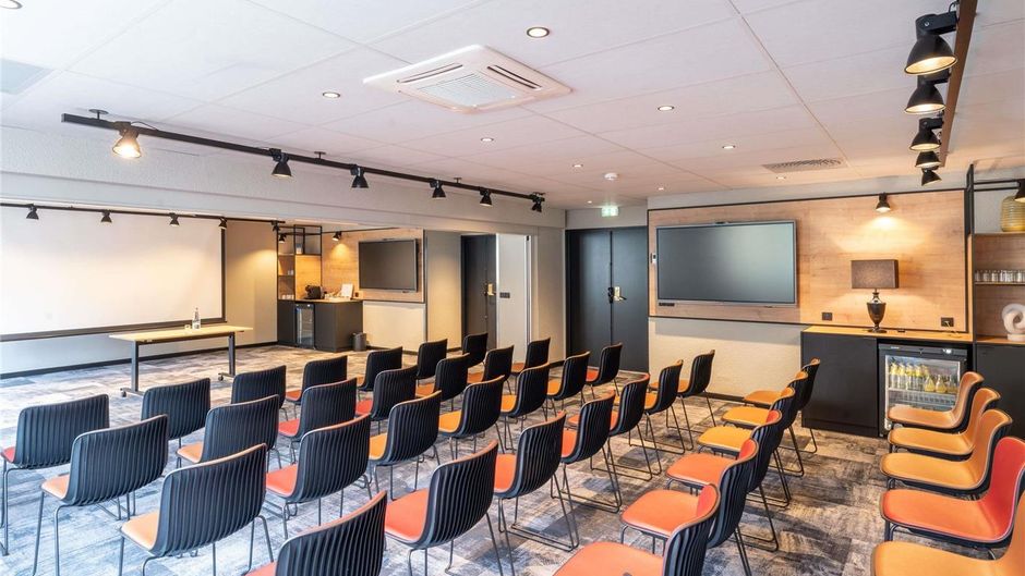 Ibis Paris Porte De Saint Ouen Meeting